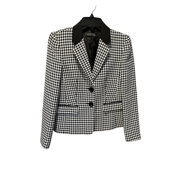 KASPER houndstooth jacket/blazer and skirt. - Picture 2 of 9